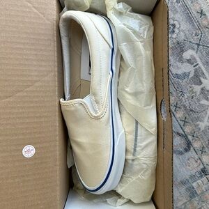 Vans OG Classic Slip On with Blue Foxing Stripe